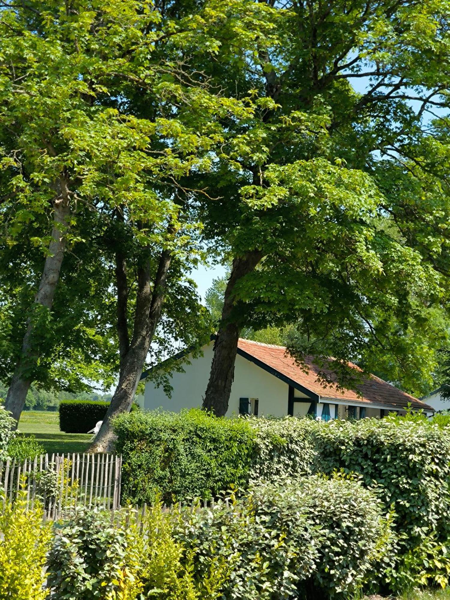 Hotel Et Cottages Domaine Du Marquenterre Saint-Quentin-en-Tourmont Exteriör bild